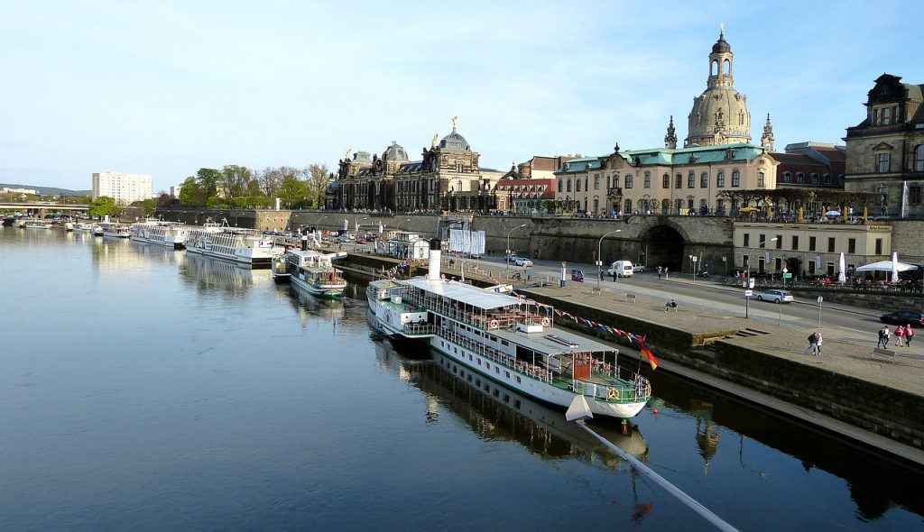 Hotels am Flughafen Dresden (DRS) buchen